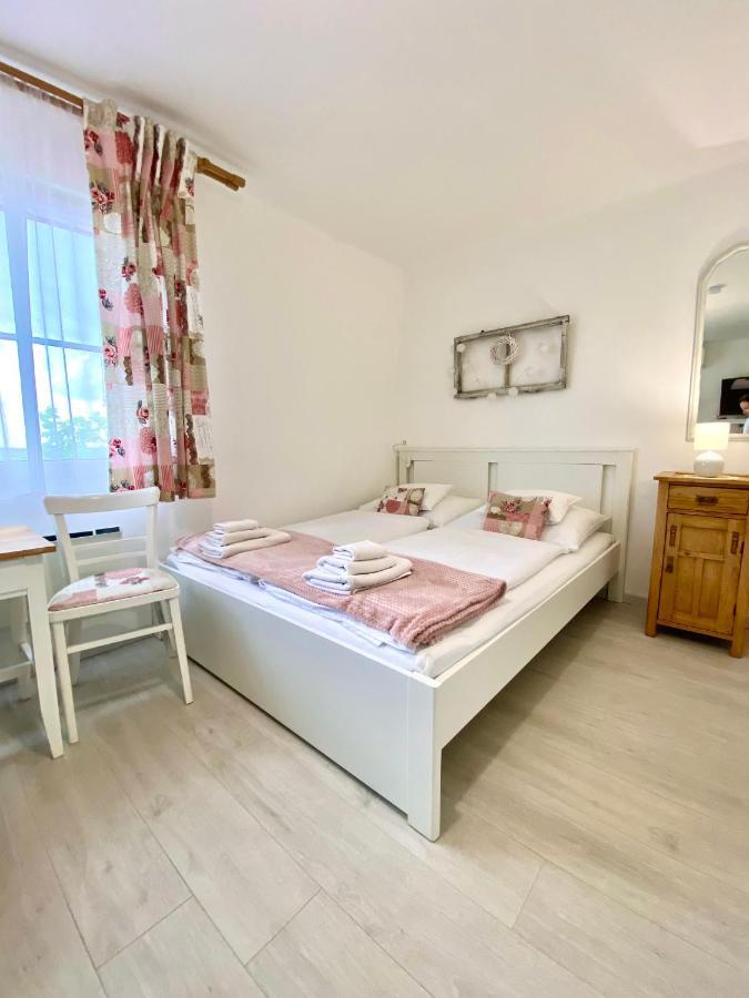 Boraszporta - Preshaz Hotel Villany Luaran gambar